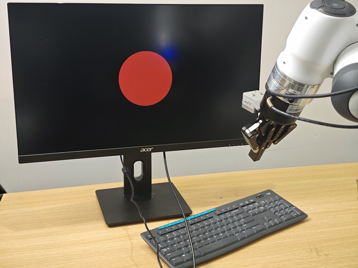 Screen shows red: wait.